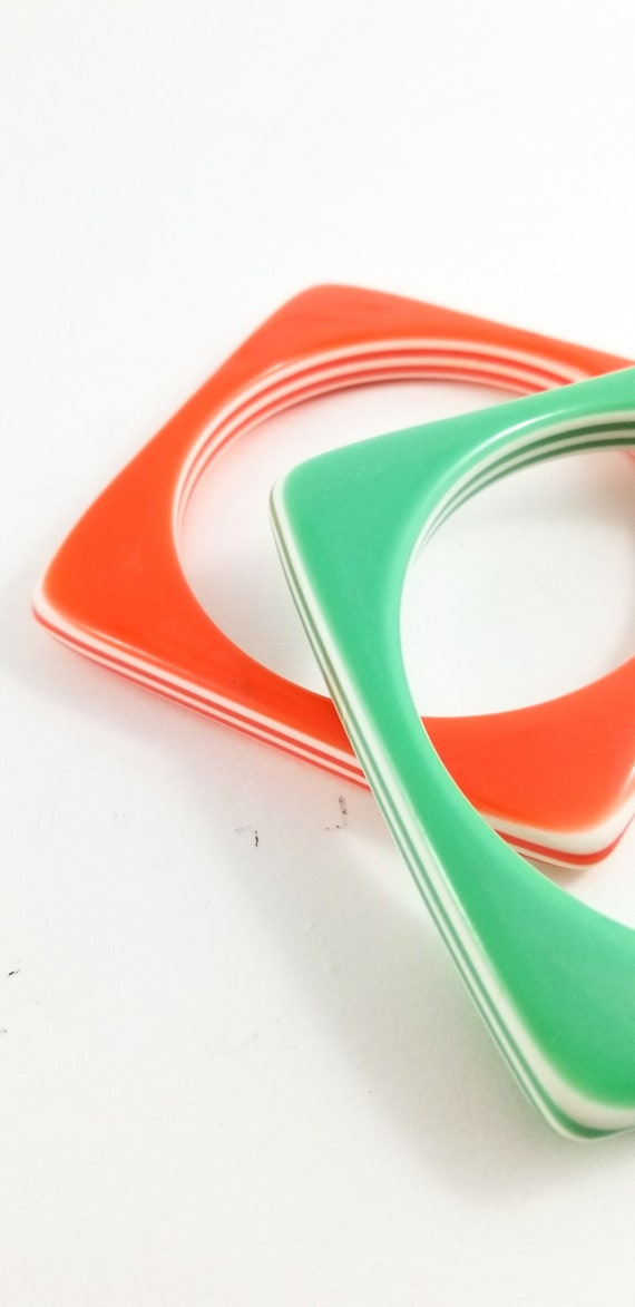 Gorgeous Pair of Square Lucite Bangles Orange and… - image 8