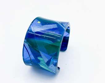 Beautiful Acrylic Royal Blue Open lucite Bracelet/Bangle with silver, gold green flecks and fabric