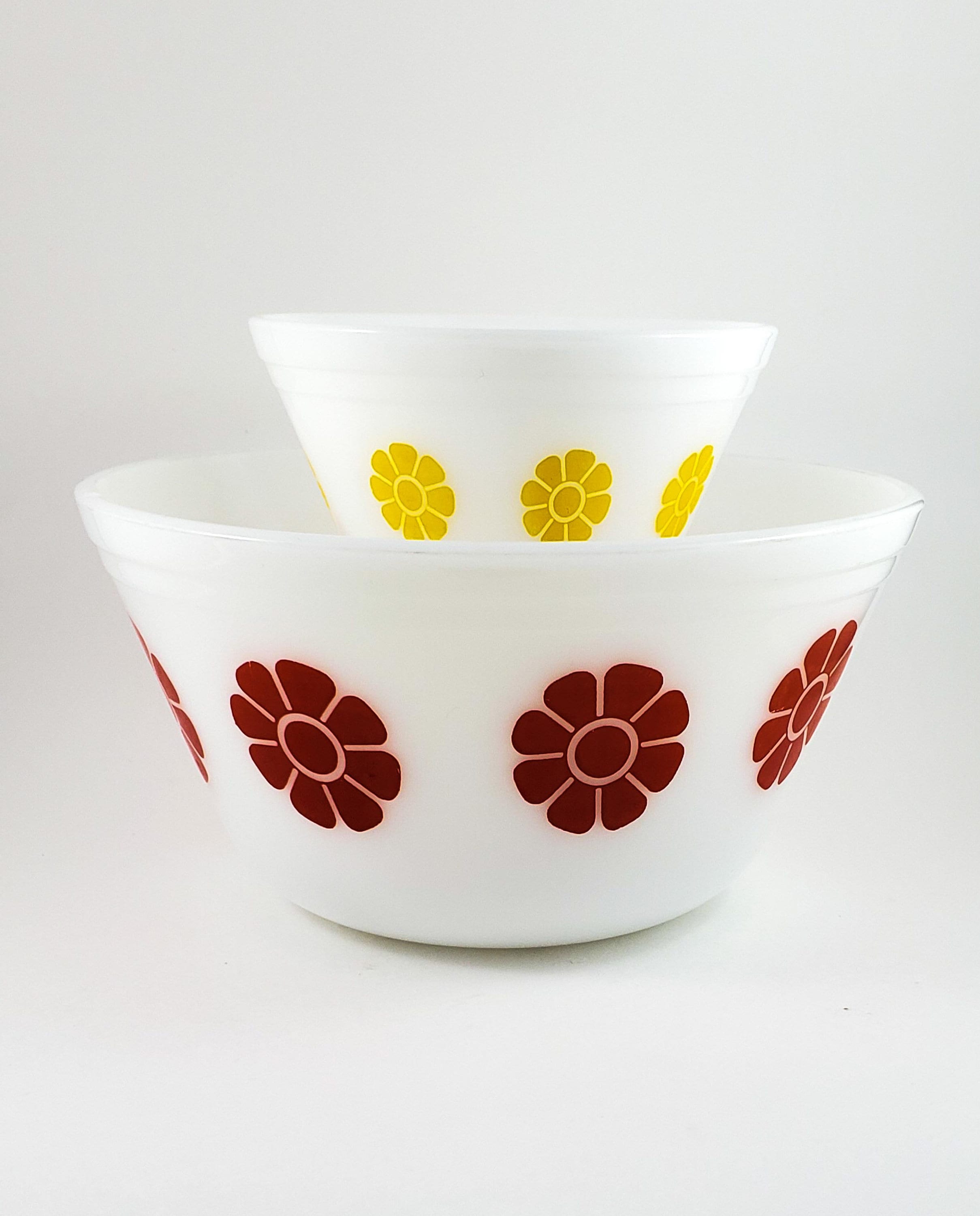 Vintage Federal Daisy Heat Proof Bowls Federal Glass in Red and Yellow
