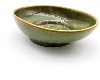 Fabulous Pottery Celadon Bowl marked Pfaltzgraff Mint Mocha