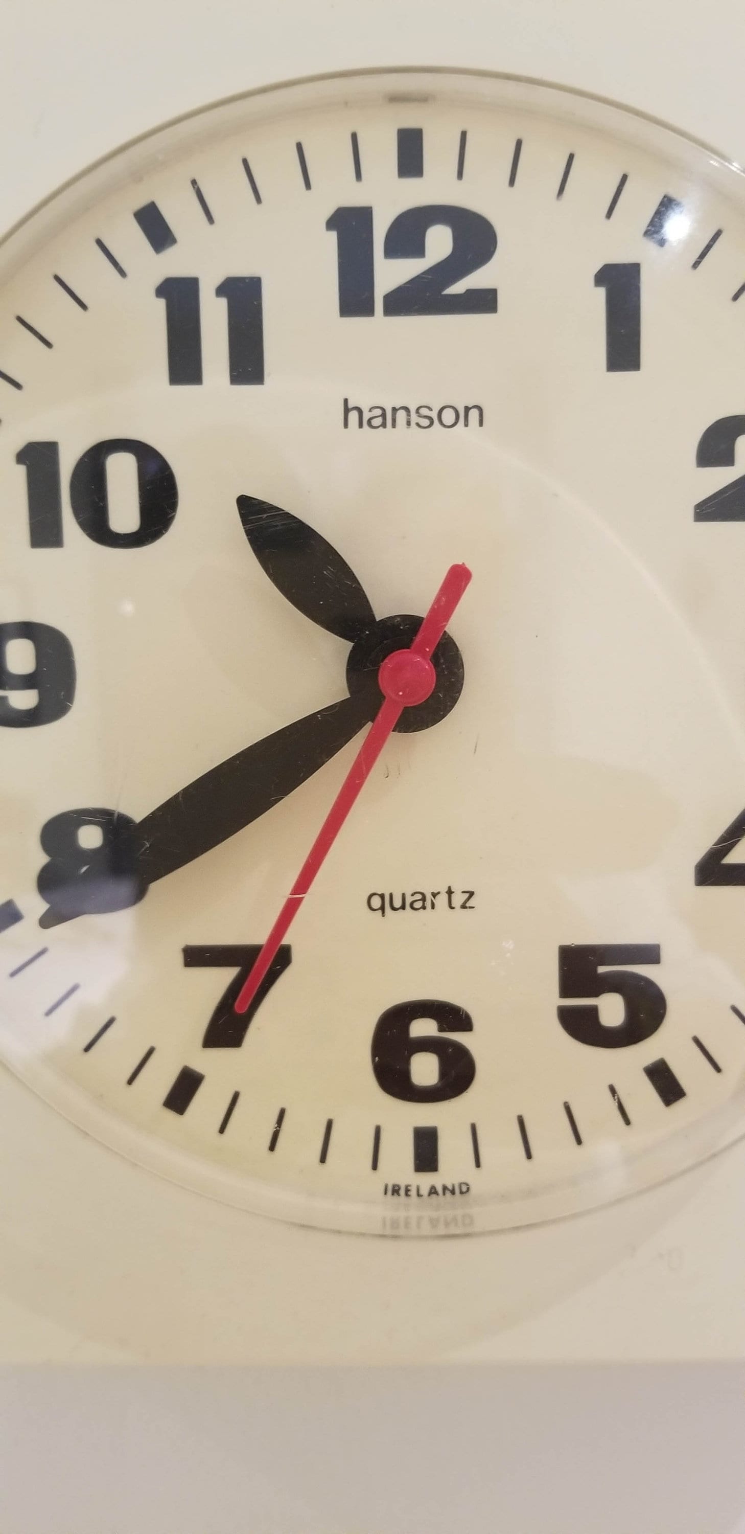 1960's Beige Hanson Electrical Wall Clock with Red Sweeping Second Hand