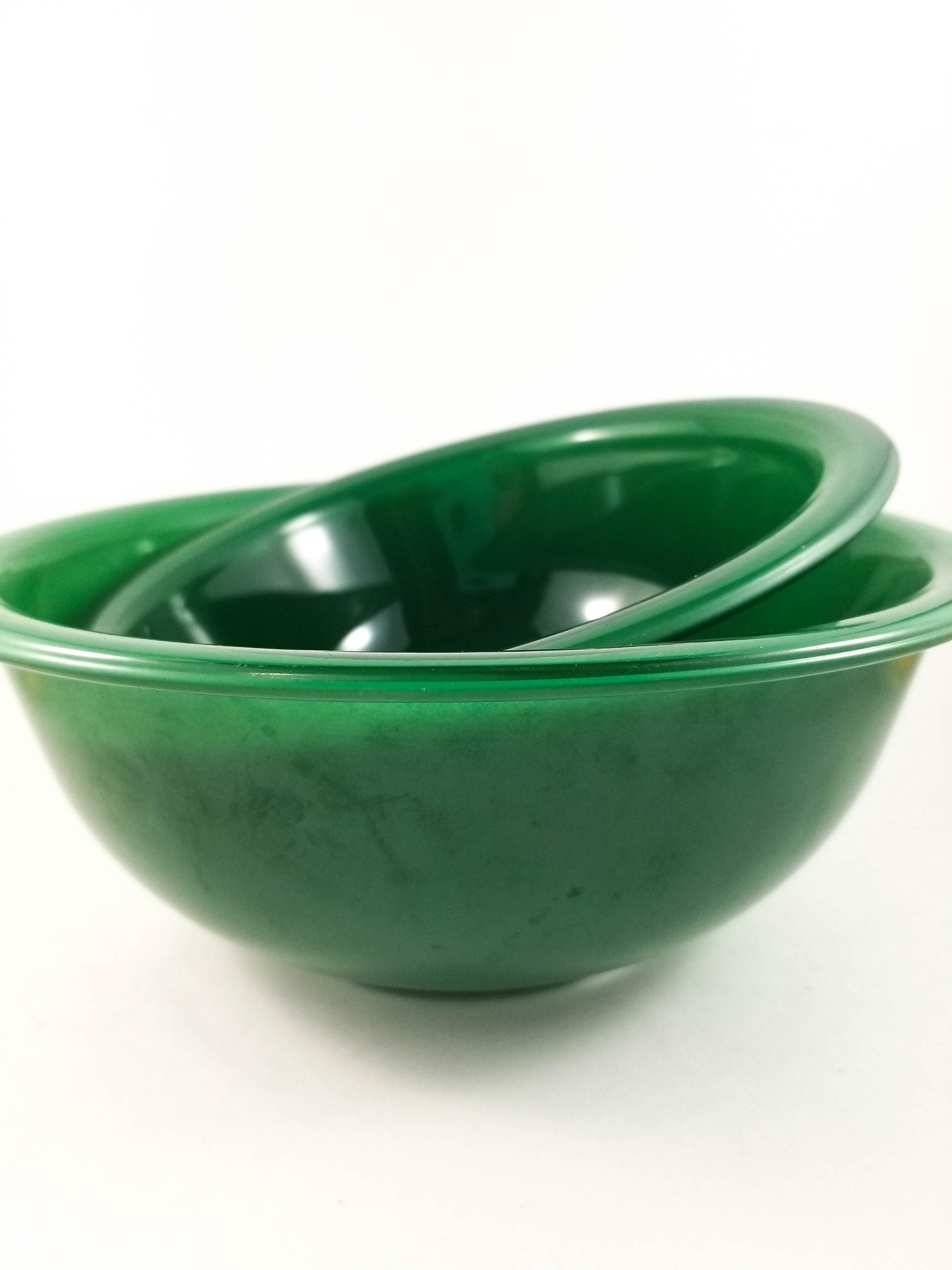 green pyrex bowl