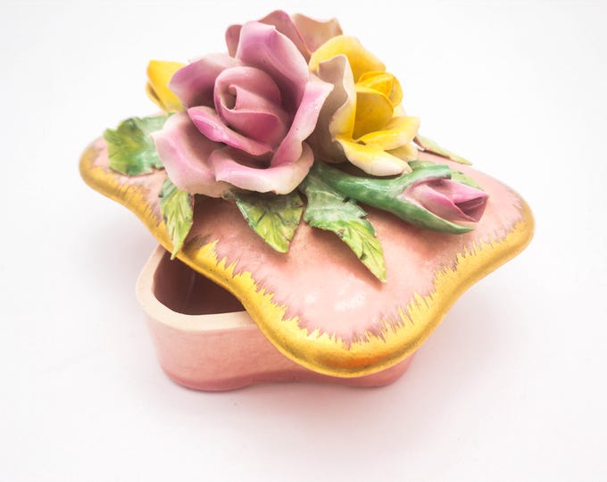 Pink Capodimonti Porcelain Rose Bouquet soap dish/trinket dish