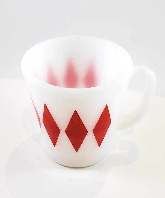 RARE Vintage RED Diamond / Harlequin Milk Glass 8oz Mug Fire King