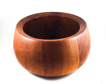 Beautiful Vintage 1950s DANSK DESIGNS teak salad bowl, By Jens QUISTGAARD, Made in Denmark Mid-Mod Teak Salad Bowl