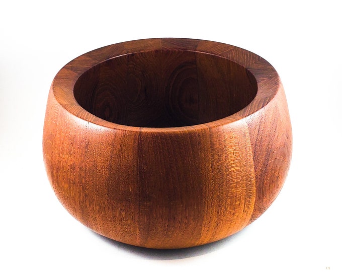 Beautiful Vintage 1950s DANSK DESIGNS teak salad bowl, By Jens QUISTGAARD, Made in Denmark Mid-Mod Teak Salad Bowl