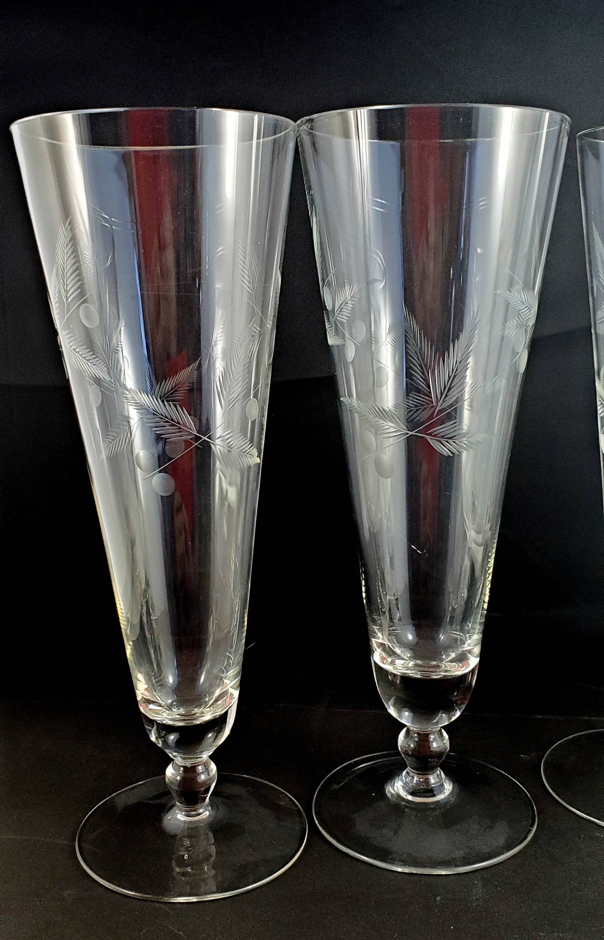 6 Vintage Pilsner glasses etched leaf and berry sprays with coned