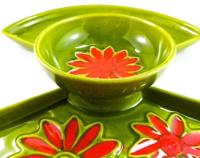 Gorgeous Green Vintage Flower Power Ceramic California Pottery Appetizer Platter