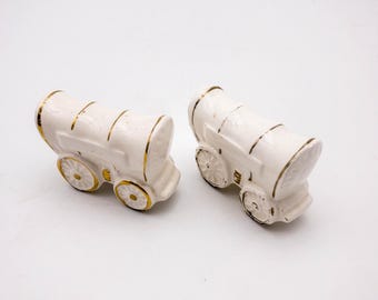 1950s Vintage Covered Wagon Salt and Pepper Set