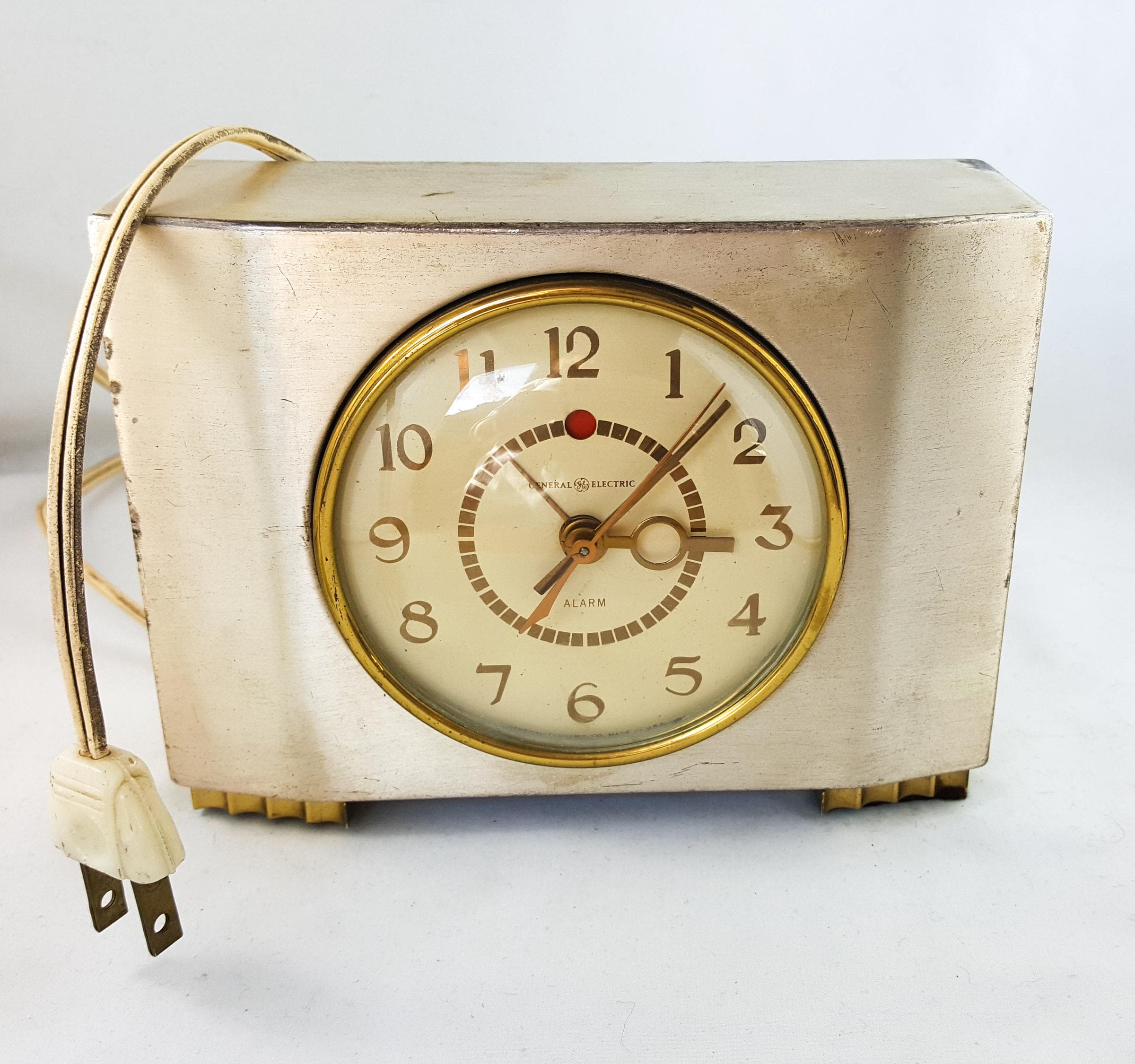 Vintage Art Deco General Electric Metal Alarm Clock