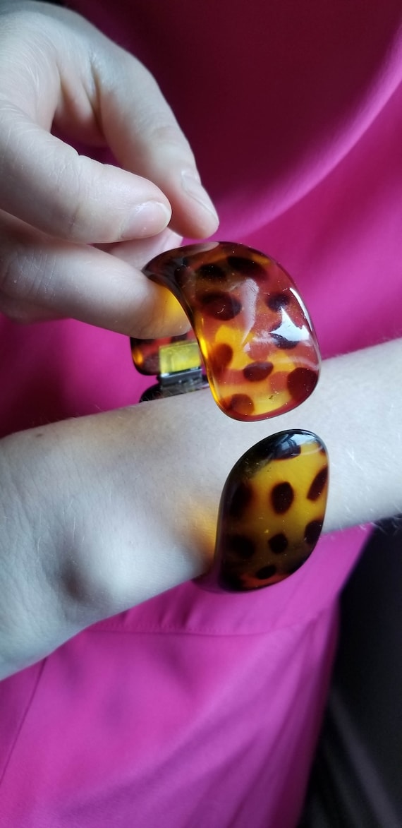 Fab Acrylic Leopard Acrylic Bracelet