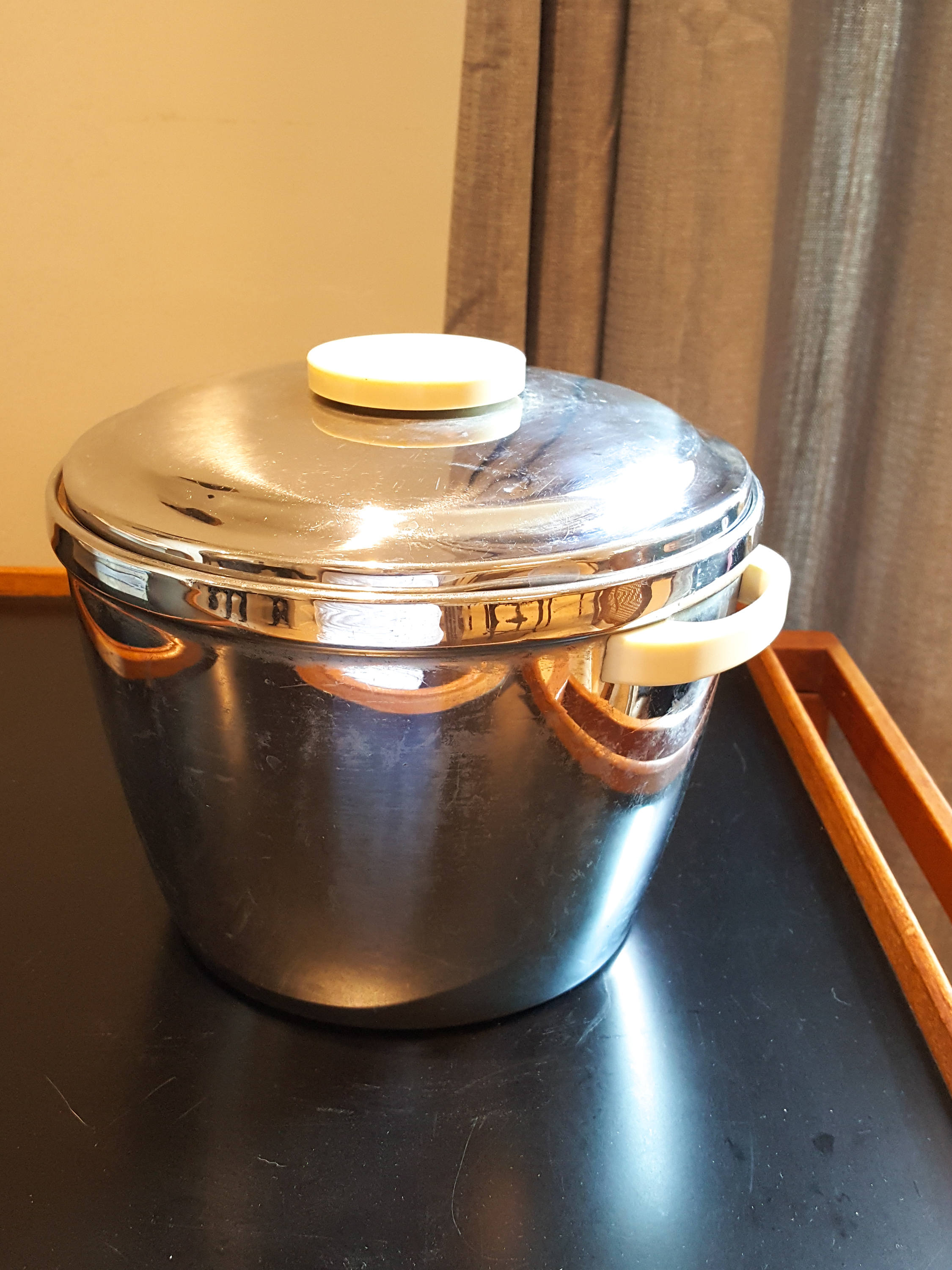 Good Sized Chrome Mid Century Thermos Ice Bucket with Bakelite Handles