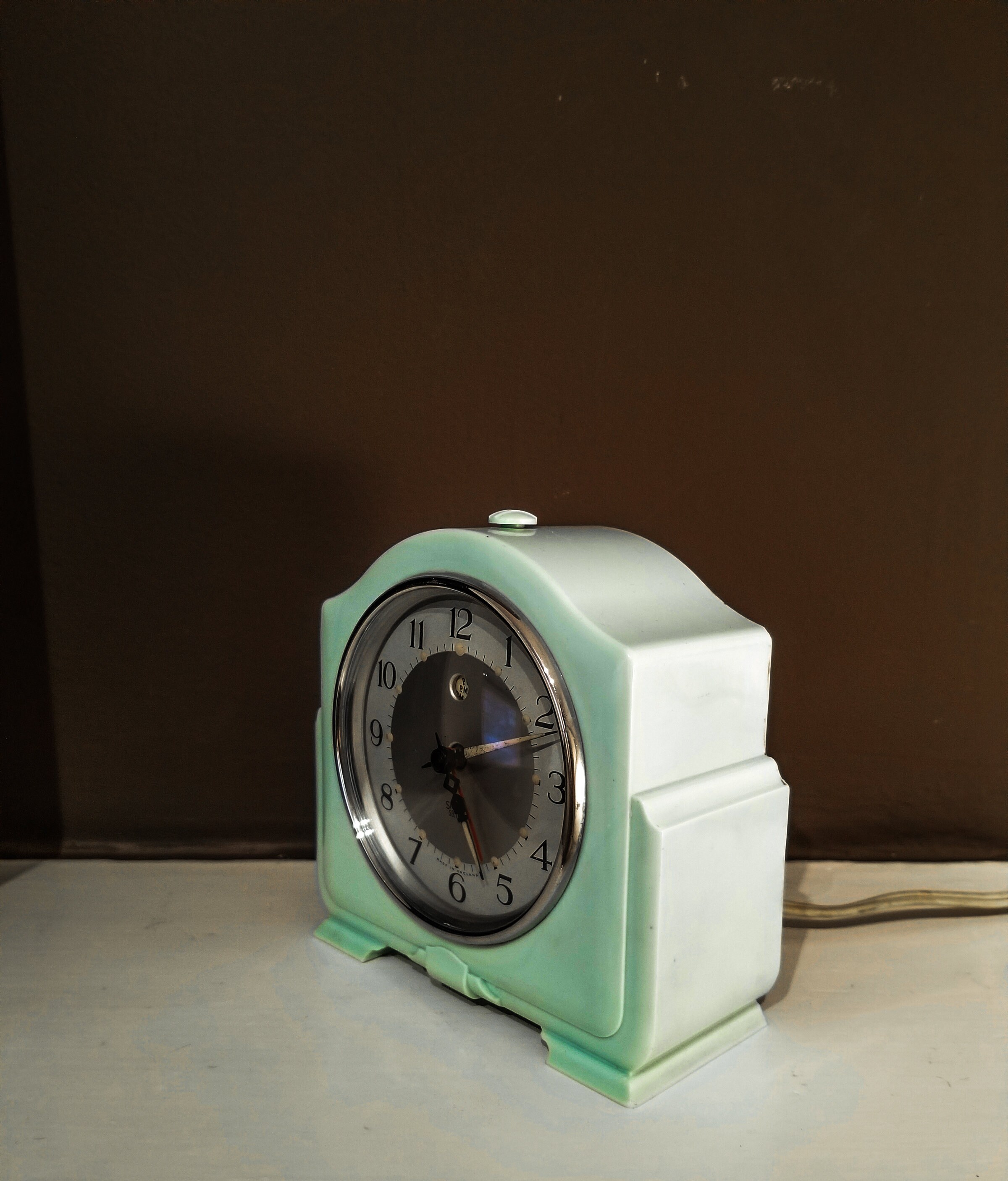 Rare Mint Coloured Smiths Electric Art Deco Bakelite alarm clock