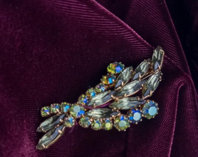Stunning 1950's Aurora Borealis Continental Brooch