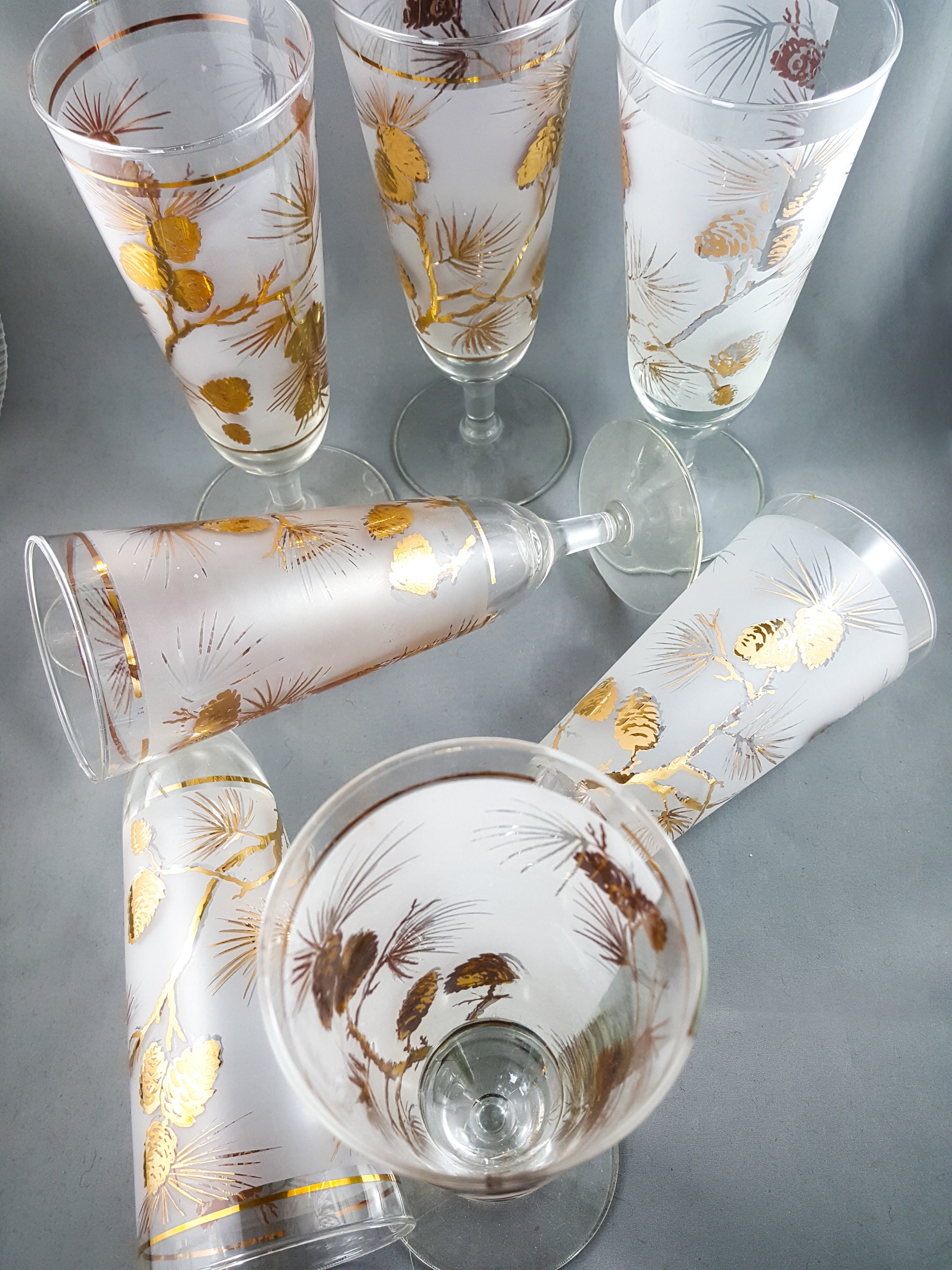 Libbey Frosted Gilt Pilsner Beer Glass Set 8 glasses with Pine Cone Motif