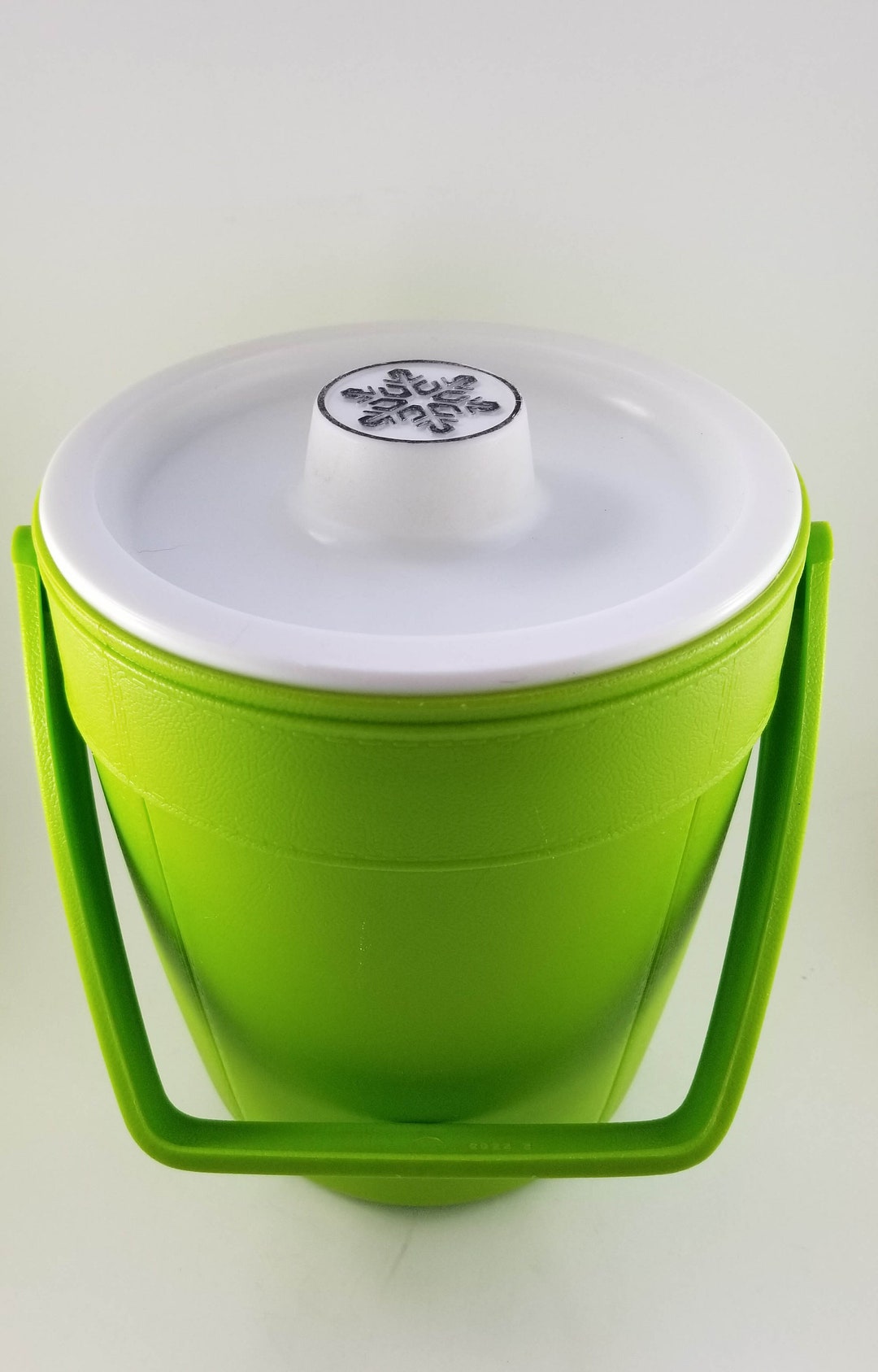 Green Jumbo Size Rubbermaid Plastic Snowflake Ice Bucket Etsy