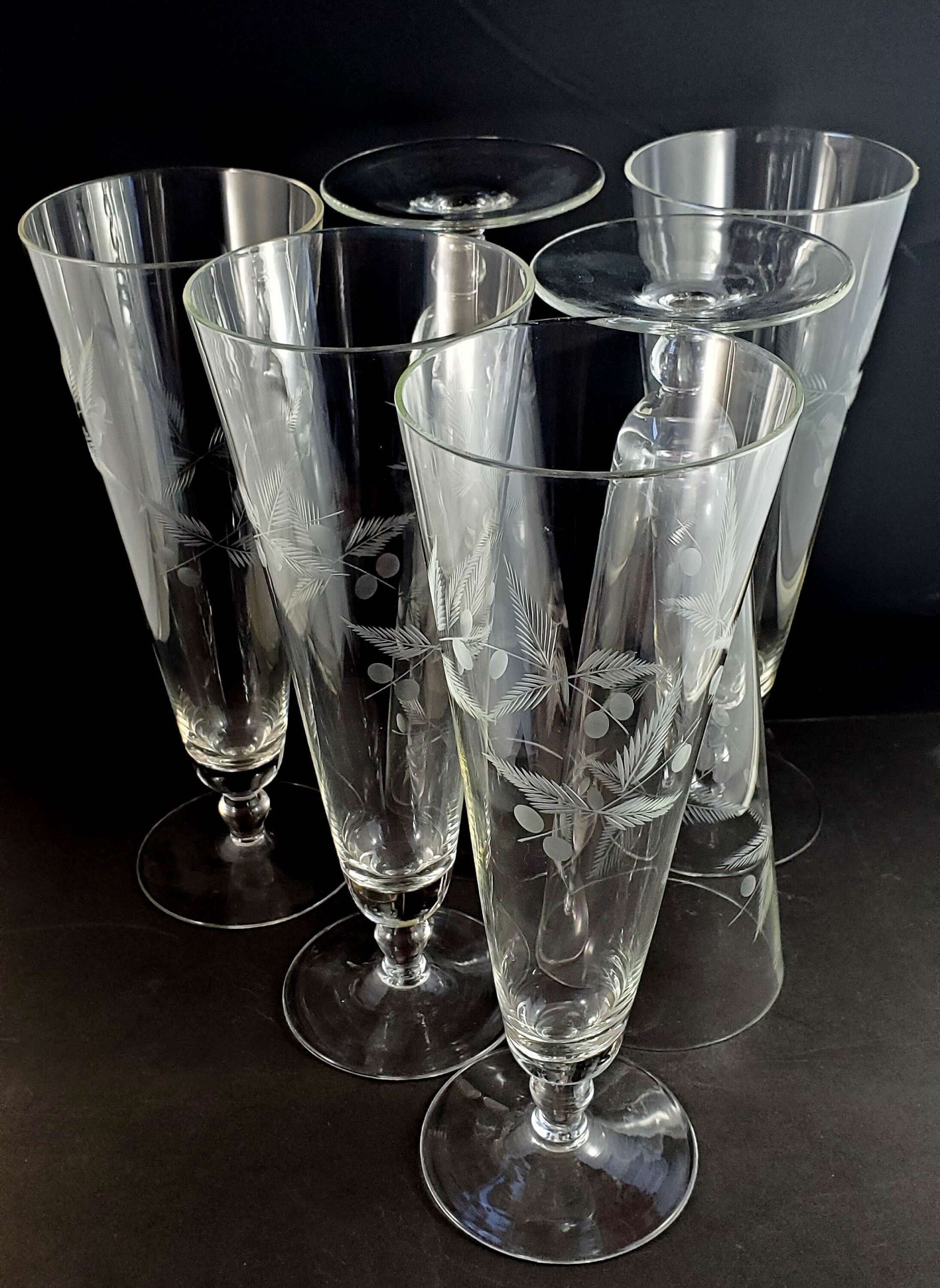 6 Vintage Pilsner glasses etched leaf and berry sprays with coned