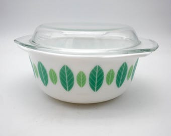 Mid Century Vintage ModGlass Casserole With Lid, Green Leaf Spatter Casserole