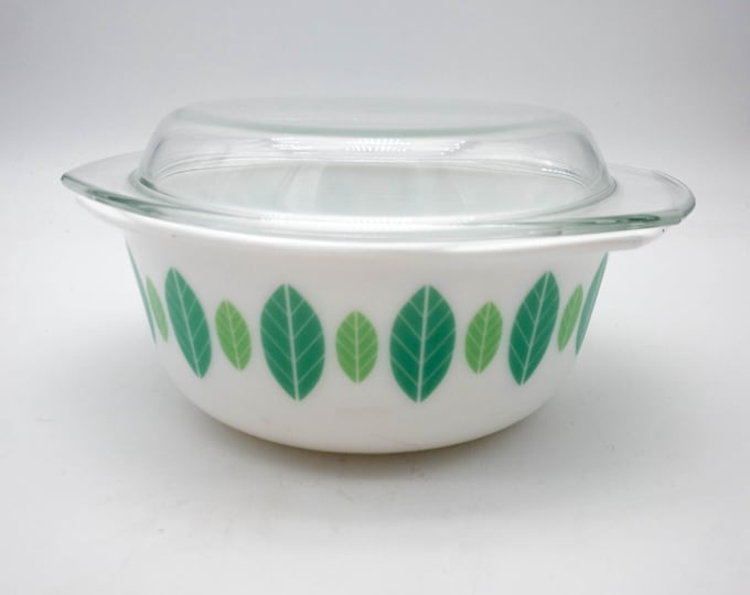 Mid Century Vintage ModGlass Casserole With Lid, Green Leaf Spatter Casserole