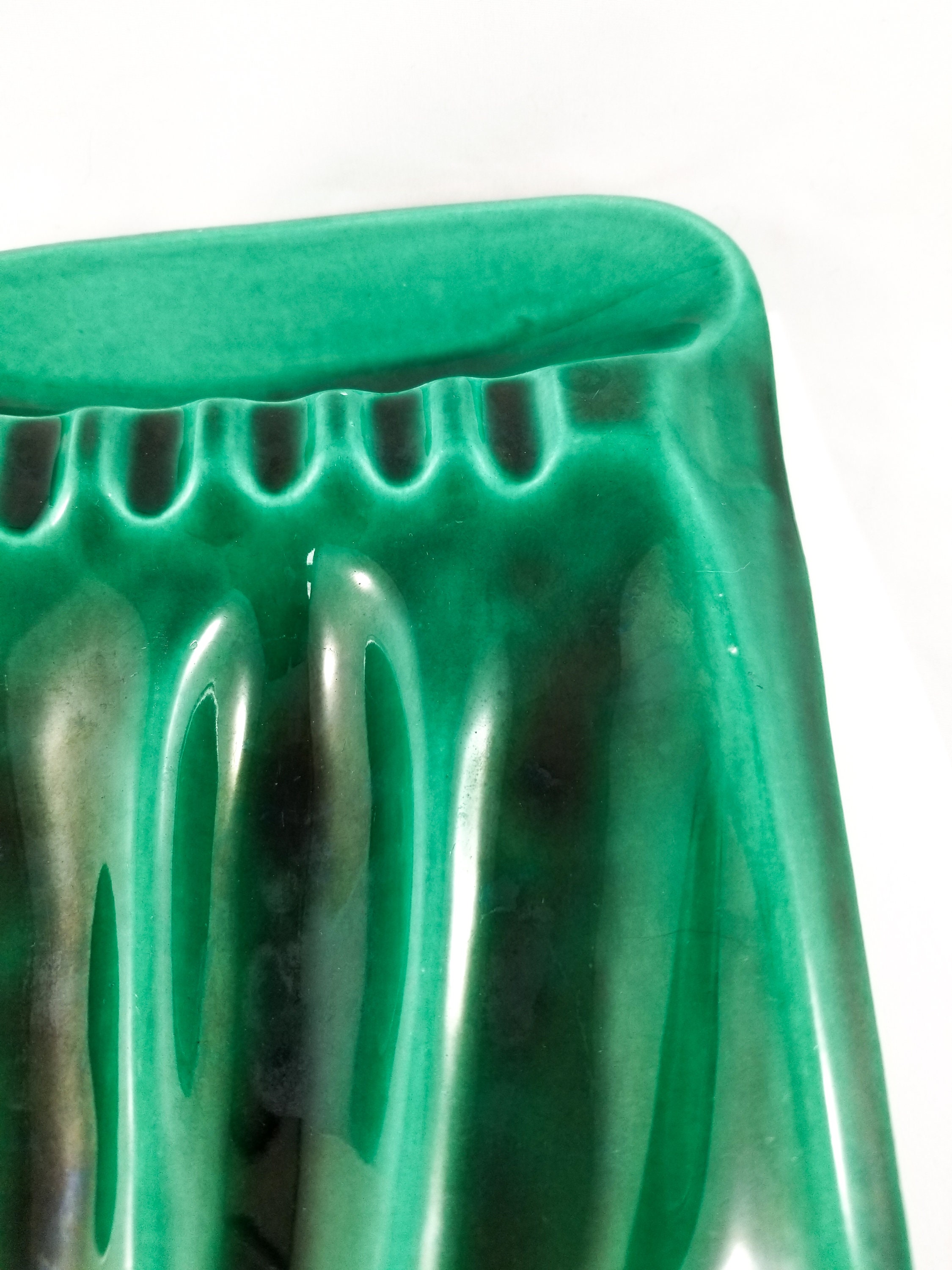 Mid Century Modern Emerald Green Glaze Ashtray/Trinket Dish