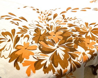 1950's Country Kitchen White Square Cotton Tablecloth with in a Gray Center Square with 2 squares of Yellow and Green florals