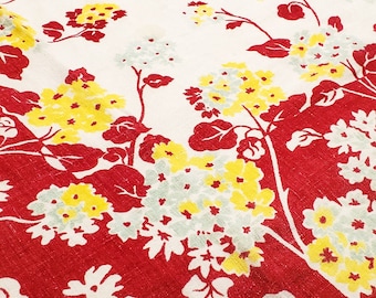 1950's Country Kitchen Rectangular Cotton RED Tablecloth with Floral Motif