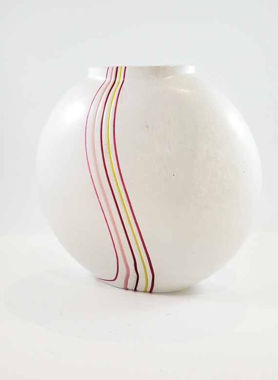 Kosta Boda 花瓶 花びん　B. Vallien Kosta Boda Glass Flower Vase Green Red Tulip Signed Ulrica
