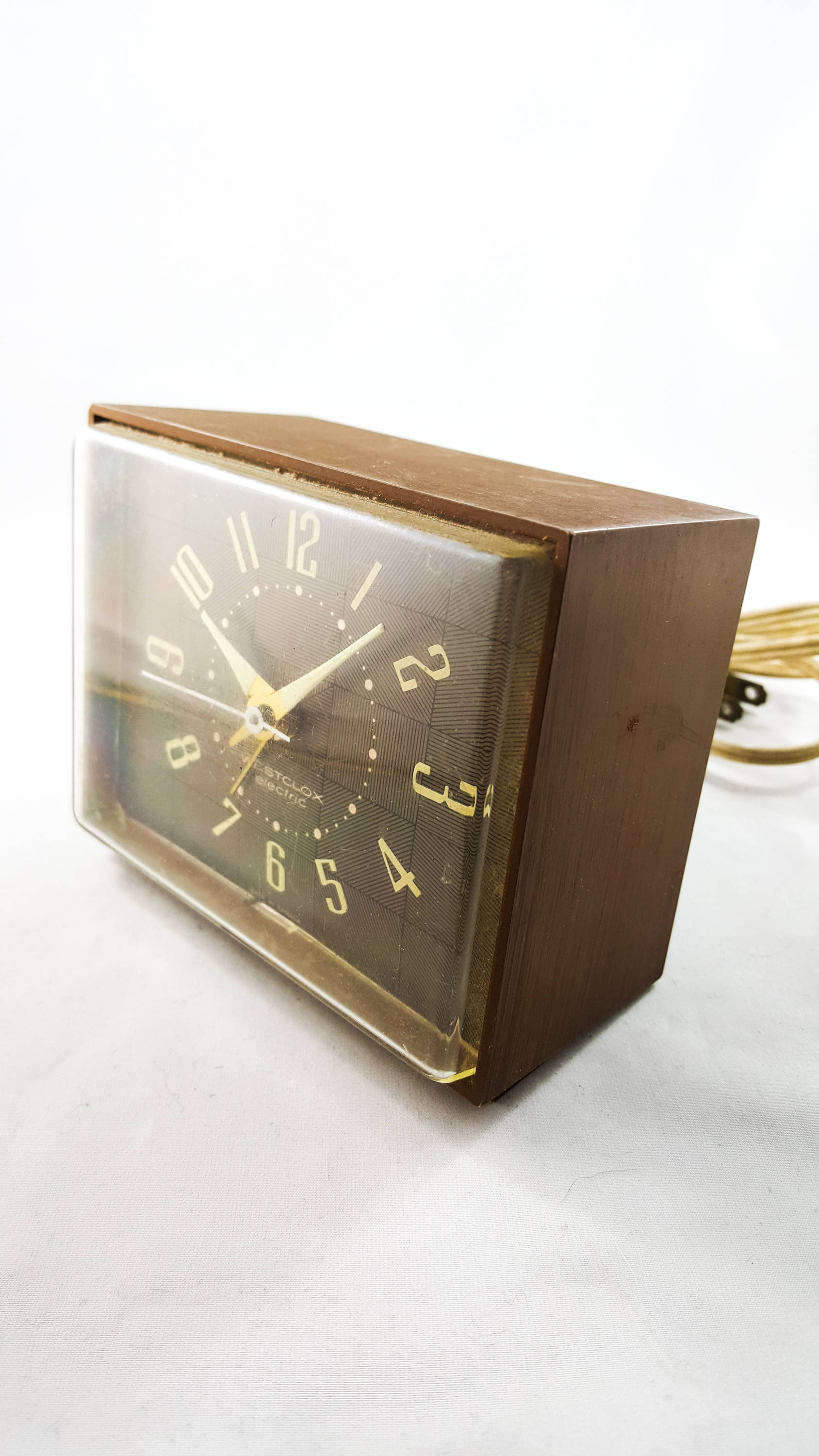 Vintage Westclox Faux Wood Electric Alarm Clock