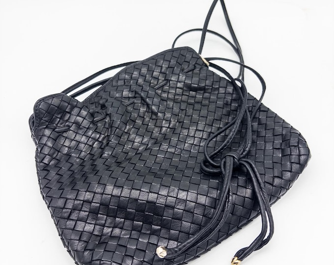 Classic Crossbody Roots Black Leather Bag with 3 additional Outside pockets