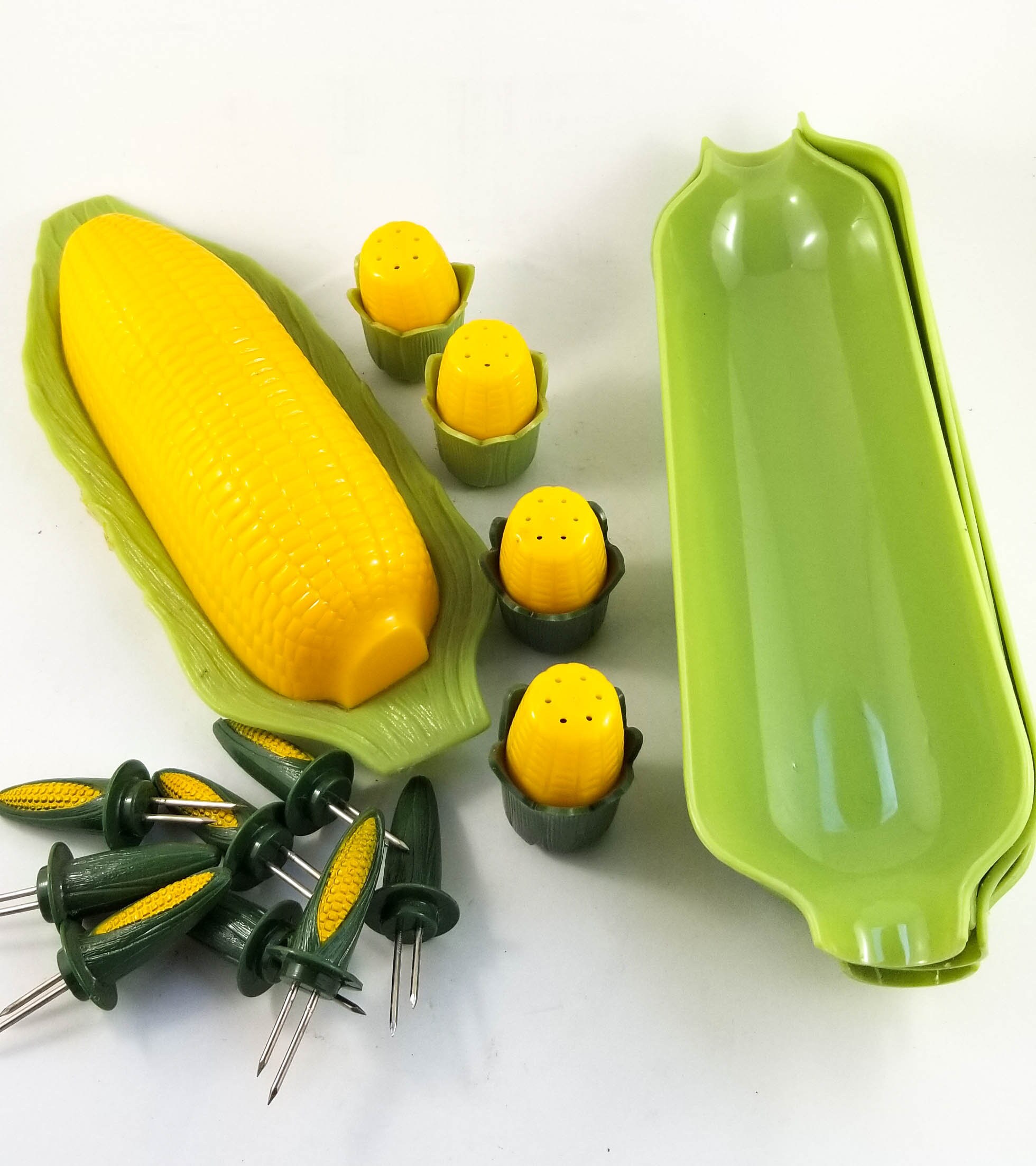 Vintage ServeRite Deluxe Corn Service Set, 18 Piece Corn on the Cob Serving Set from the Royal