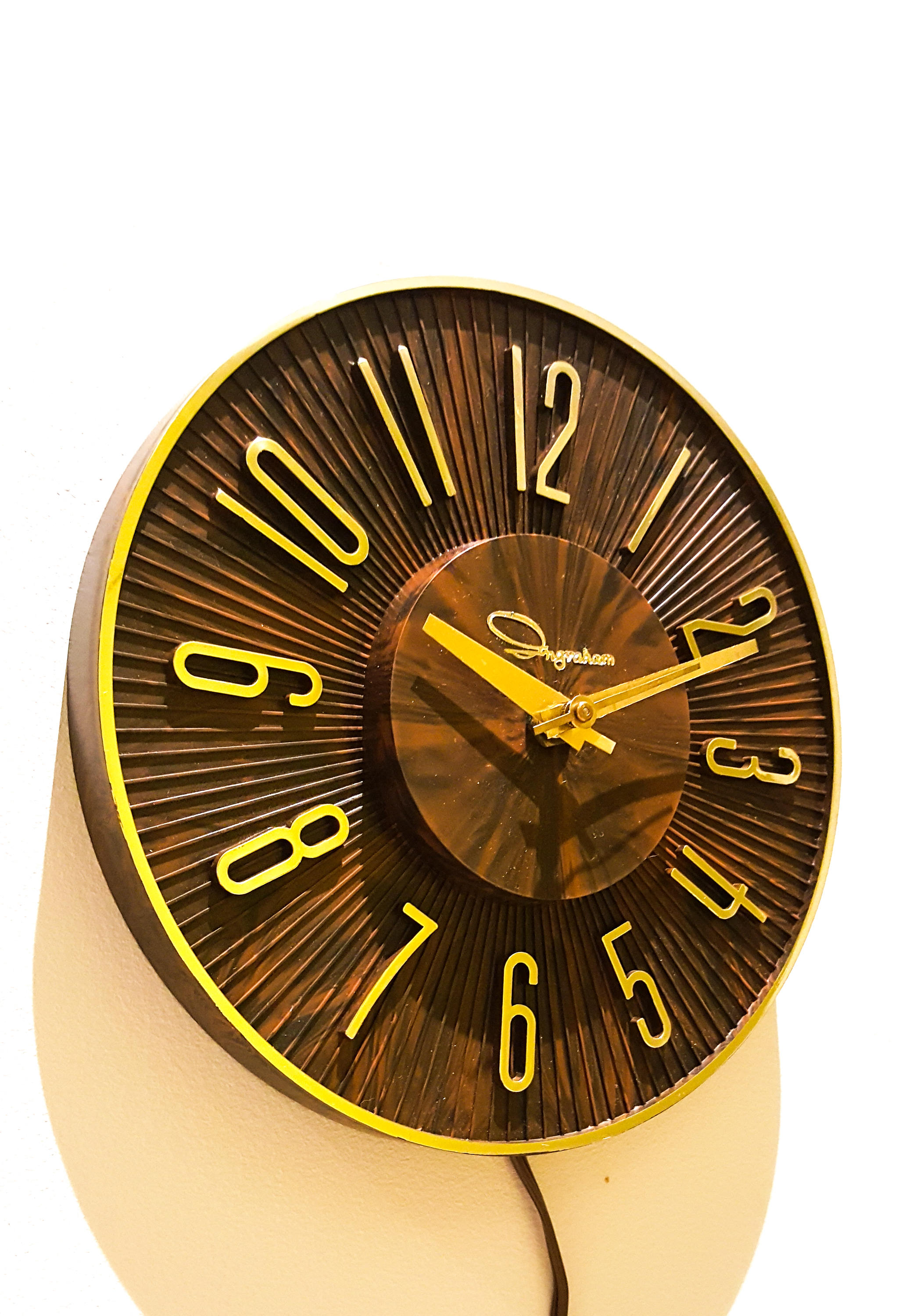 Vintage Ingraham Faux Wood Slat Electric Wall Clock