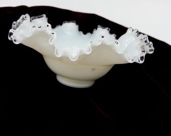 Stunning Vintage White Fenton White Milk Glass Silvercrest bowl with ruffled edge