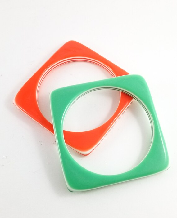 Gorgeous Pair of Square Lucite Bangles Orange and… - image 6