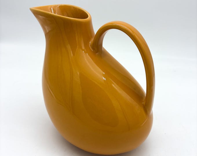 Beautiful mid Century Butter-nut Squash Crate and Barrel Ceramic Vase/Pitcher