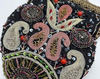 Magnificent Rare Art Deco Hand Embellished 1920s Wrist bag 1920s