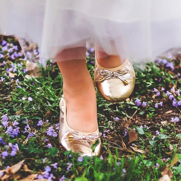 Talaria Littles Gold Flower Girl Shoes, zapatos de ballet con purpurina Mary Jane con lazo, zapatos de cumpleaños para bebés, zapatos para niños pequeños, zapatos formales de Pageant Holiday