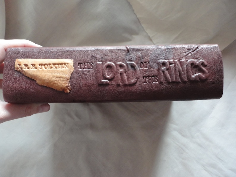 MADE TO ORDER The Lord of the rings Tolkien actial book handmade leather binding Christmas Anniversary Birthday Valentine image 4