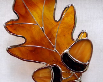 Stained Glass Amber or Red Oak Leaf with Acorns Suncatcher Window hanging. Autumn Leaf Color.