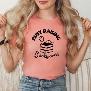 Book Mom Shirt, Bookworm Mama,  Mothers Day Gift for Book Lover
