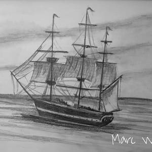Puede incluir: Un boceto a l&aacute;piz de un velero navegando en el mar bajo un cielo nublado. El barco tiene tres m&aacute;stiles con velas ondeando al viento. La firma del artista, "Marc Wolf", est&aacute; en la esquina inferior derecha.