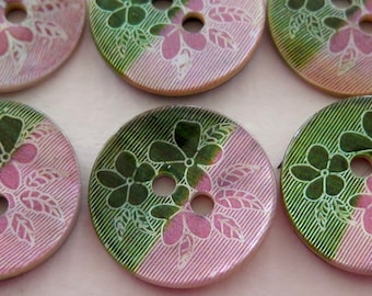 6 boutons MOP gravés roses et verts teints - Flower Design 9/16"- New Old Stock