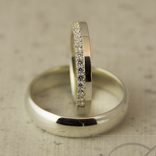 Wedding rings in 585 white gold with diamonds