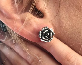 Earrings "rose" in 925 silver. Polished or blackened