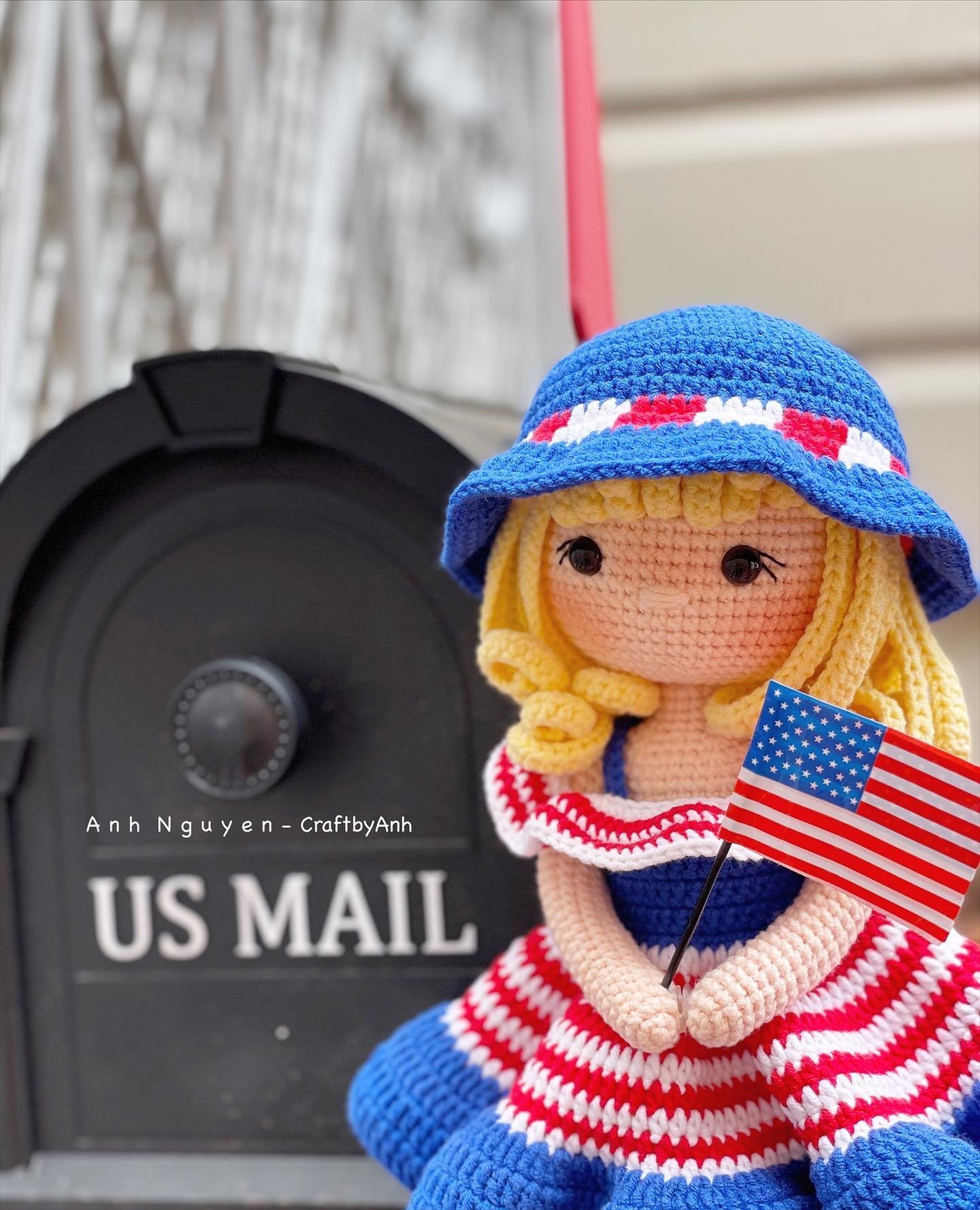 ソフィア・アメリカンドールのかぎ針編みパターン：7月4日のあみぐるみ