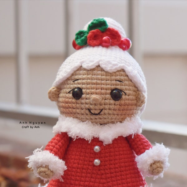 CROCHET PATTERN - MRS. Santa Claus doll crochet pattern, Christmas crochet pattern, amigurumi doll crochet pattern