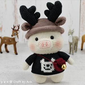 Crochet pattern - Eddie - the reindeer piggy, pig crochet pattern, reindeer, Christmas