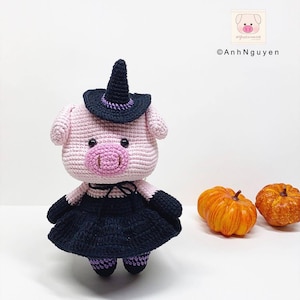 CROCHET PATTERN  - Lulu - the little pig in Halloween Witch Costume, crochet tutorial, crochet pig pattern, amigurumi crochet pattern, piggy