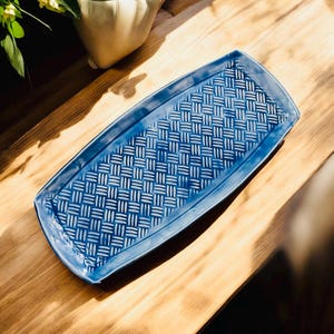 Keramik Platte handgemacht, Keramik Tablett, Aperitif Serviertablett, Sushi-Platte, Denim Blau Rechteck Platte, Schminktablett, Keramik Gastgeschenk