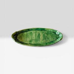 Handmade Green Ceramic Platter – Carved Leaf Pattern Oval Serving Dish
