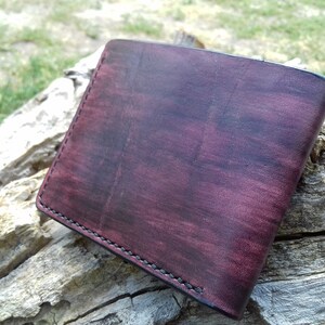 Schädel und Rabe Portemonnaie aus Leder, Biker Geldbörse Bifold, Krähe, geschnitzt, ledergeldbörse, Viking Brieftasche, Trucker kurzen Wallet, Hand nachgerüstet Brieftasche Bild 3